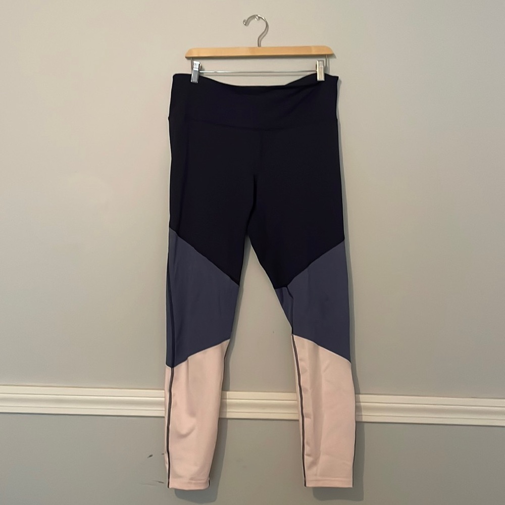 Old Navy Fitted Go-Dry Active Leggings